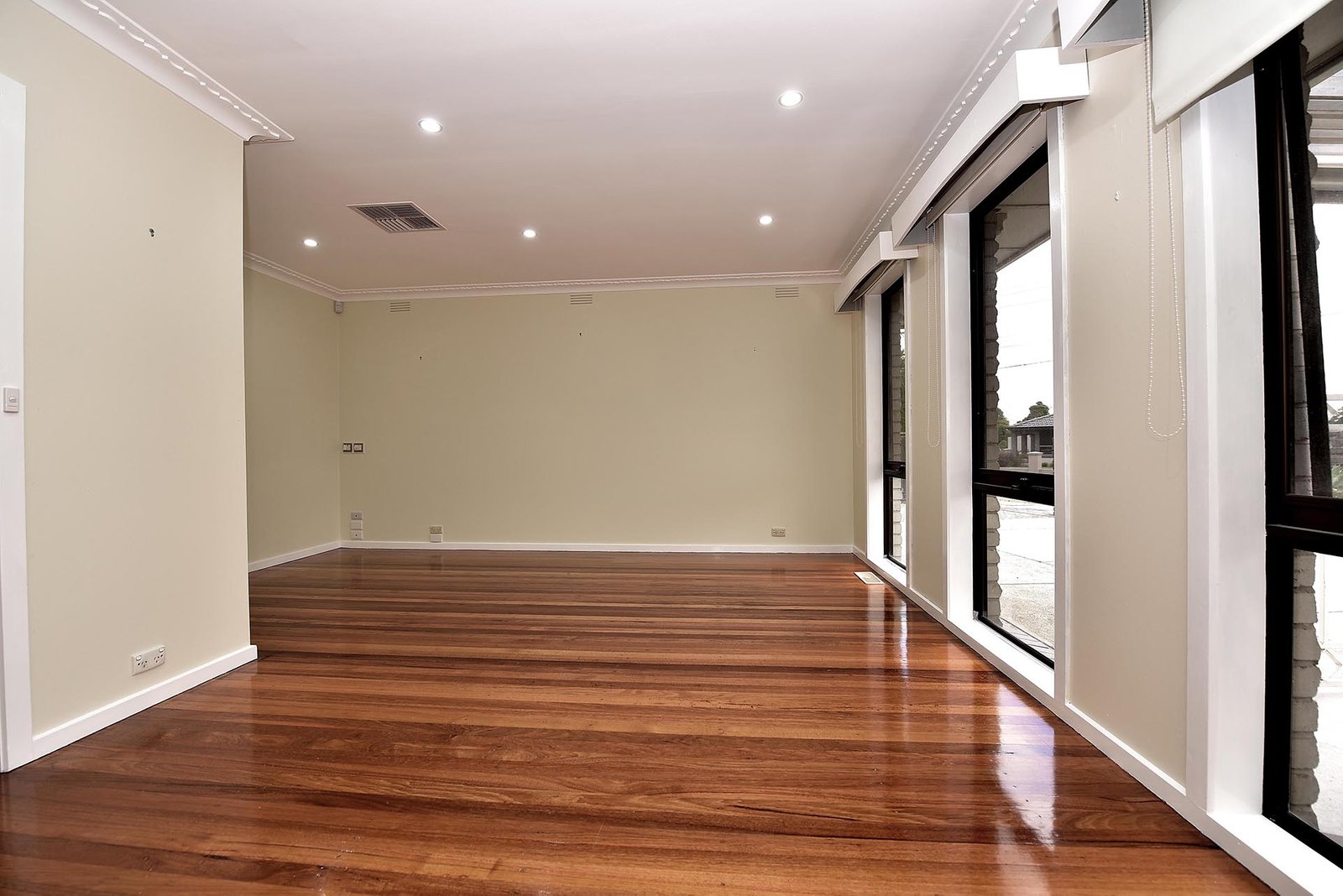 Gallery: 1/9 Grayling Crescent