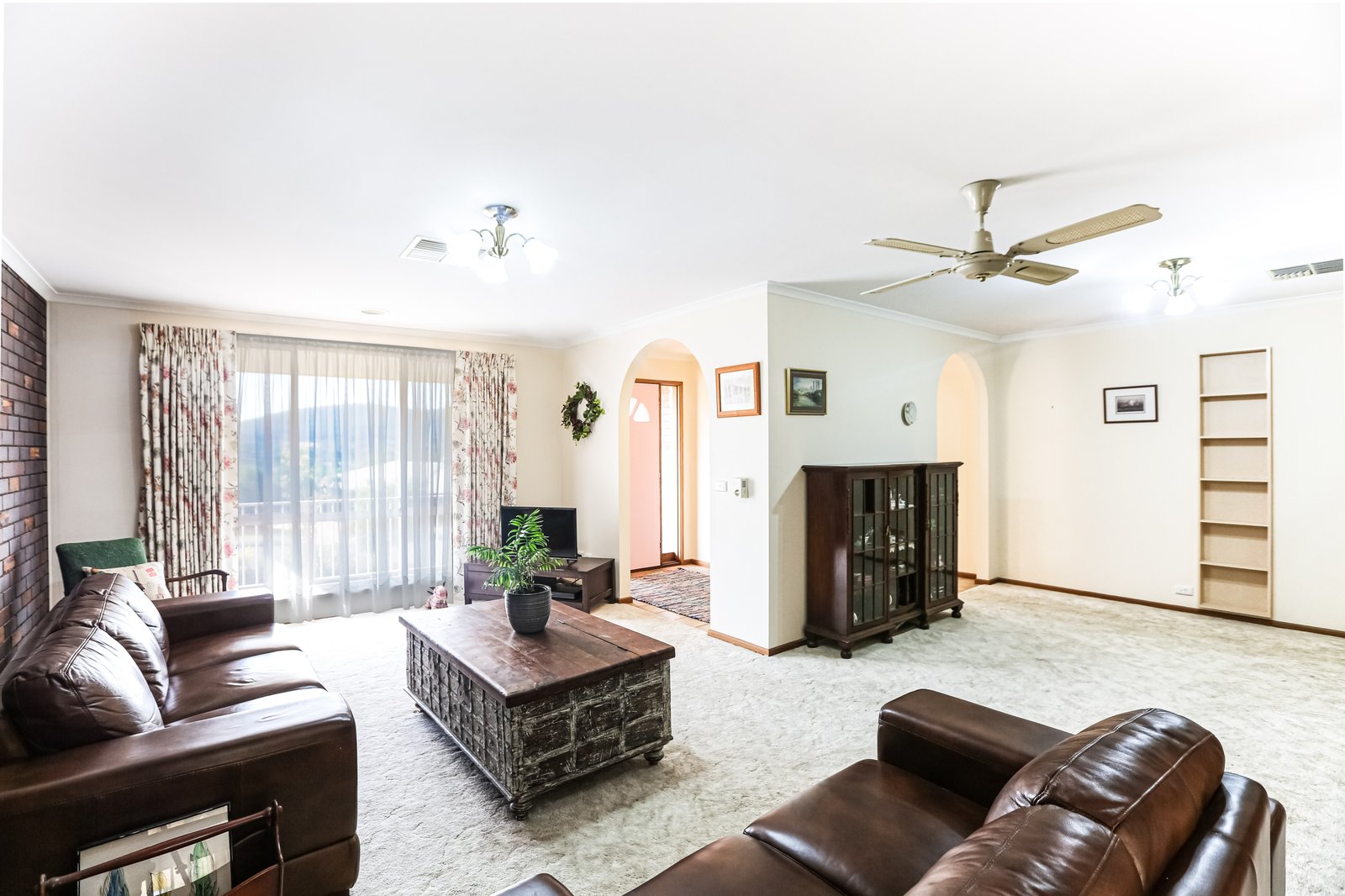 19 Hamilton Valley Court LAVINGTON 6
