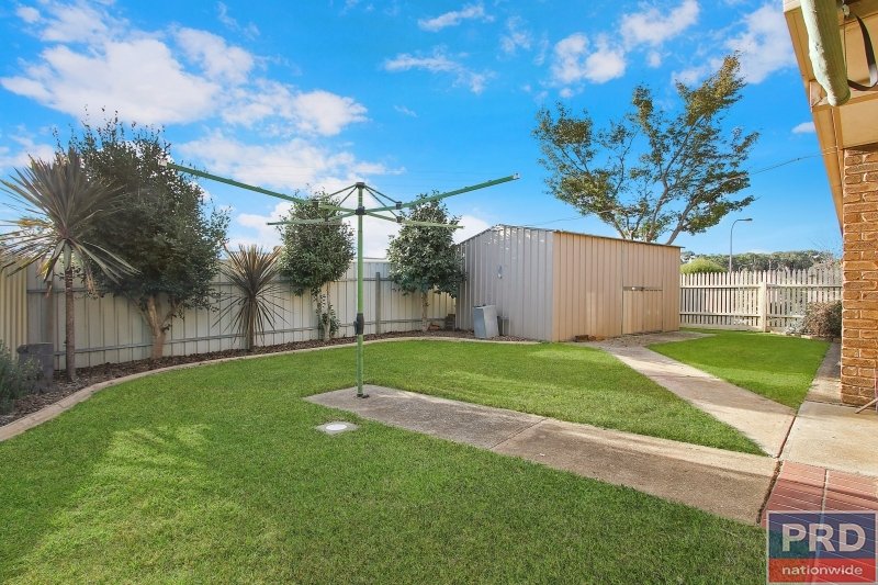 19 Hartigan Street THURGOONA 12