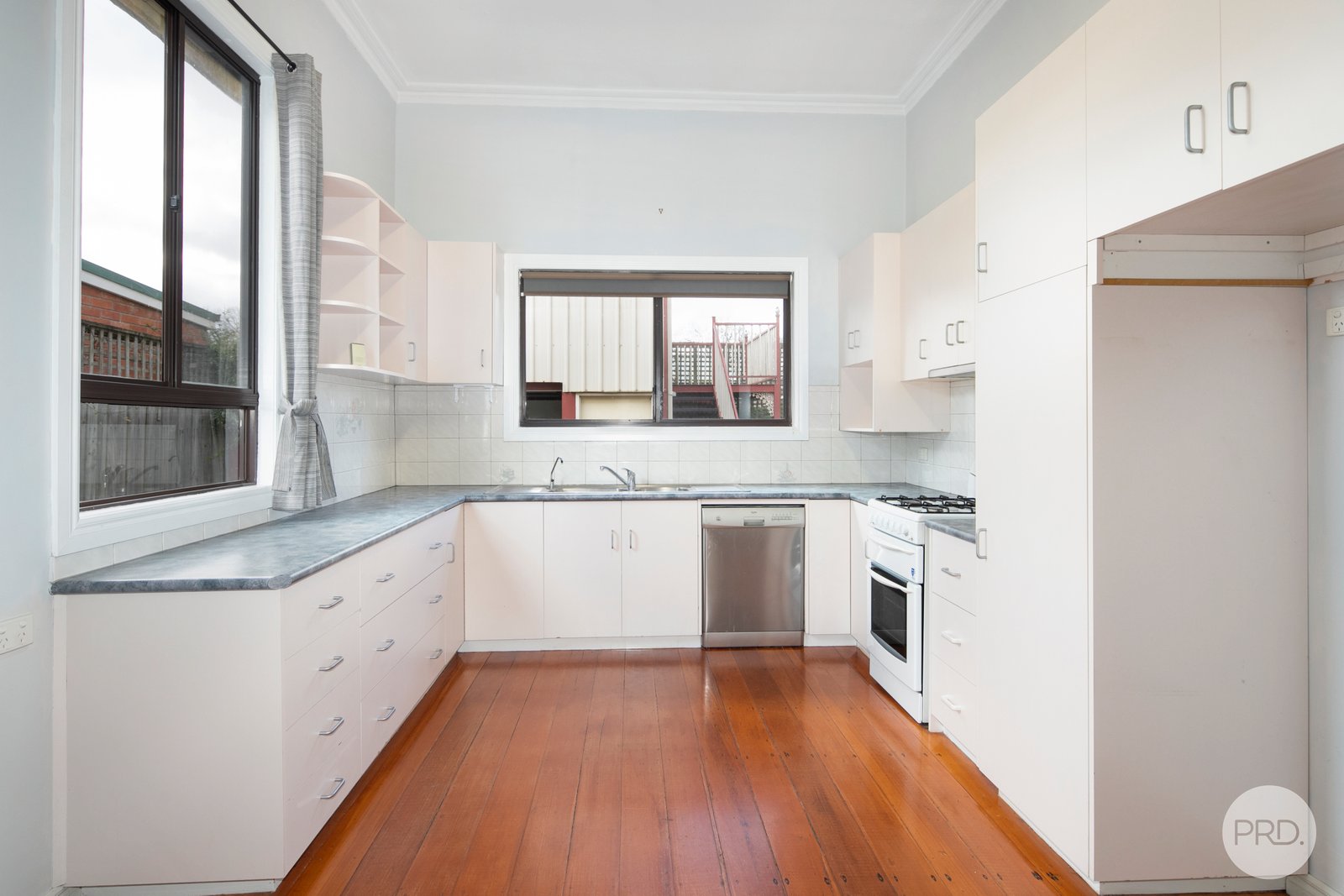 19 Haymes Crescent GOLDEN POINT 11