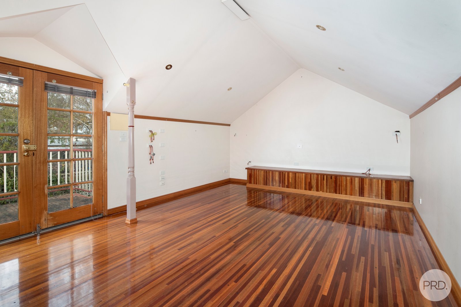 19 Haymes Crescent GOLDEN POINT 15