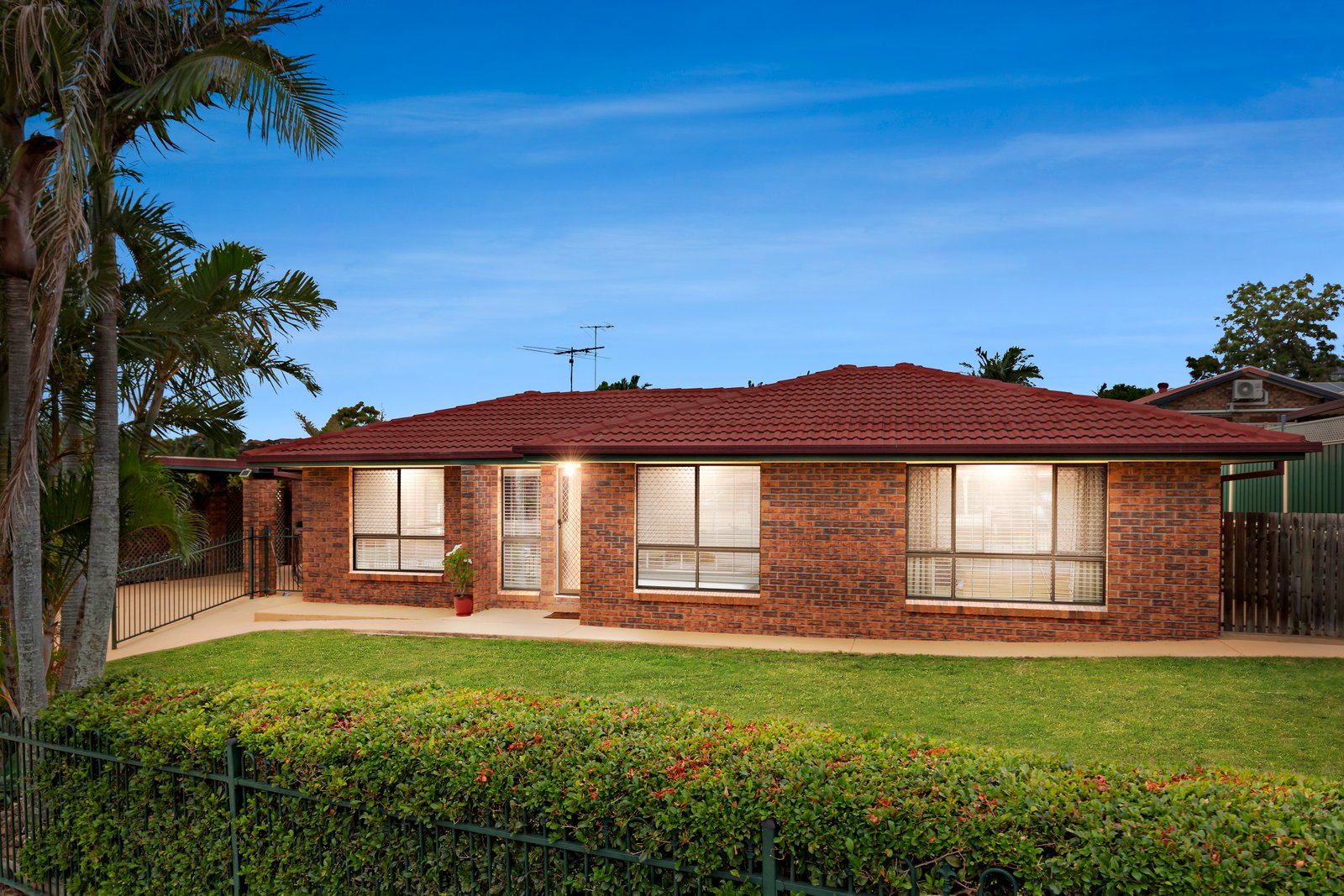 19 Helemon Street, Belmont QLD 4153