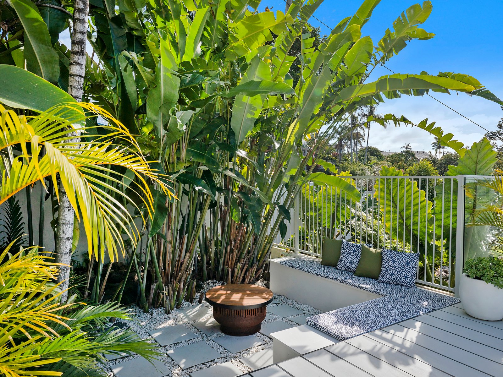 19 Hibiscus Parade BANORA POINT 7