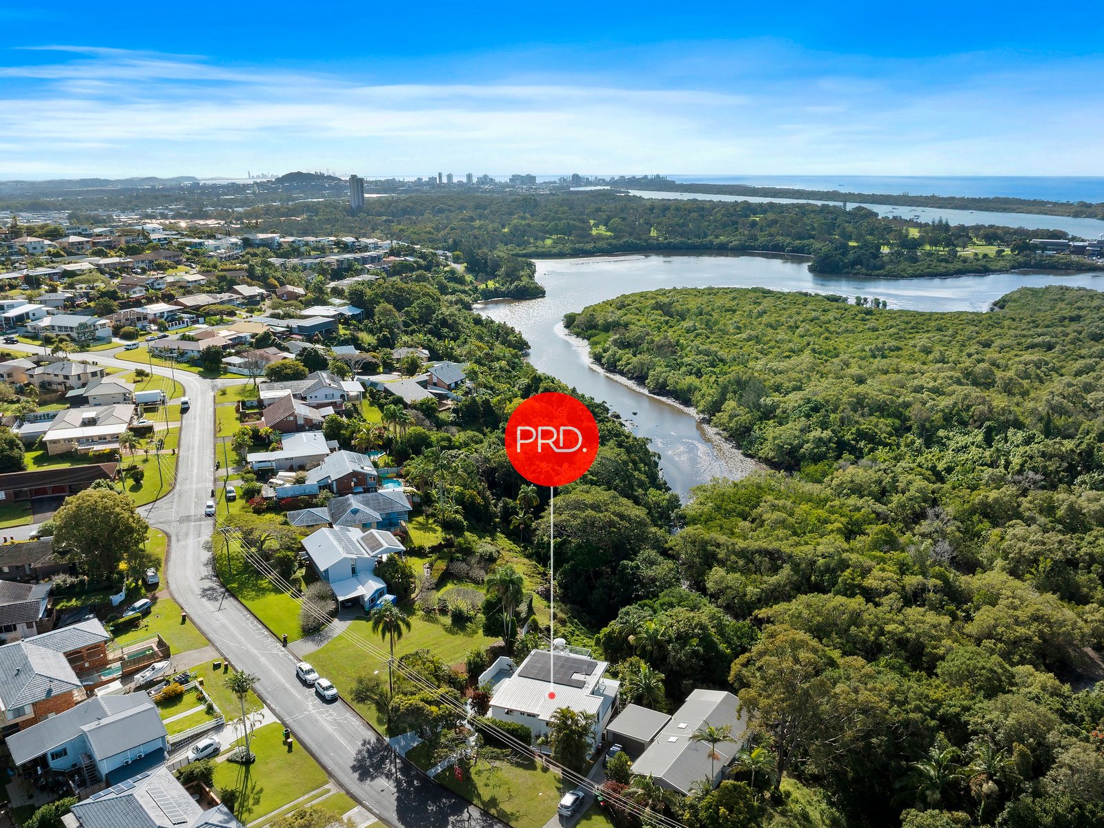 19 Hibiscus Parade BANORA POINT 29