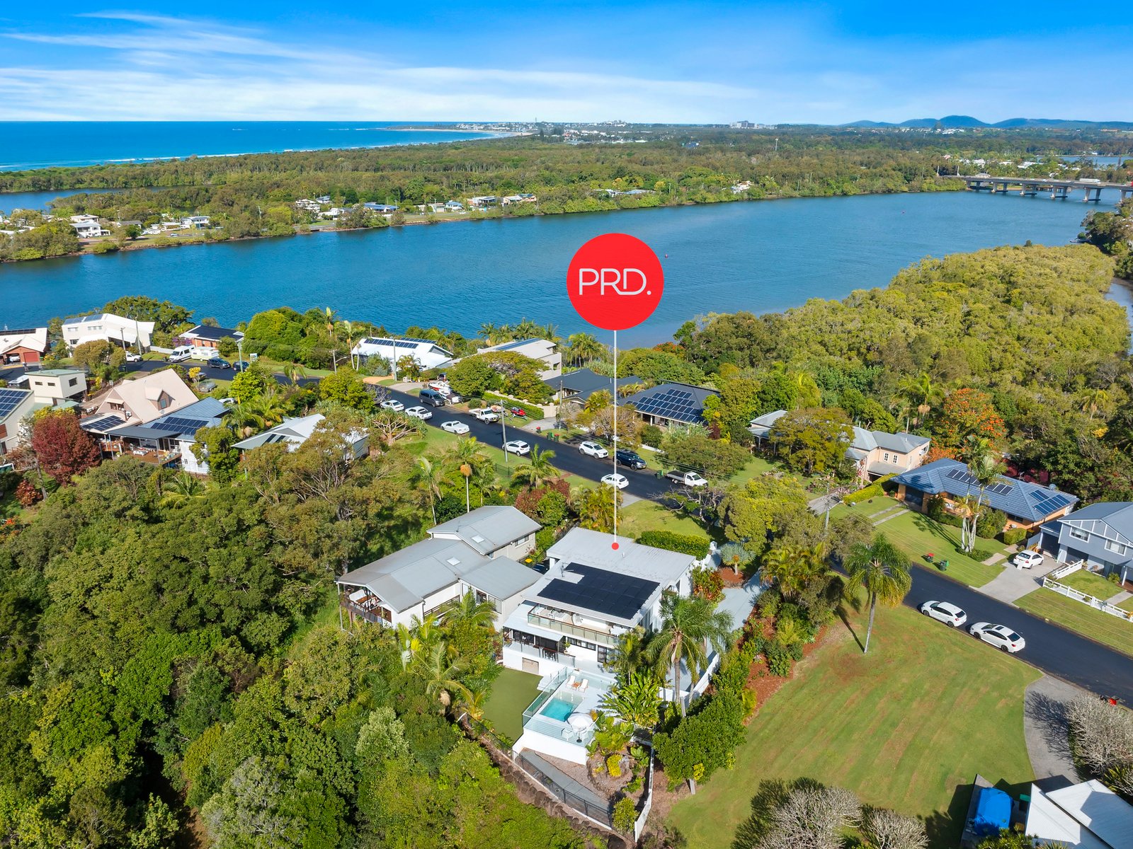 19 Hibiscus Parade BANORA POINT 31
