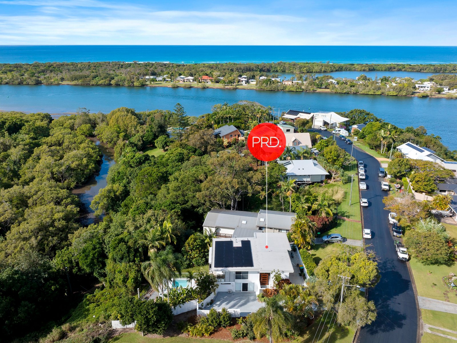 19 Hibiscus Parade BANORA POINT 32