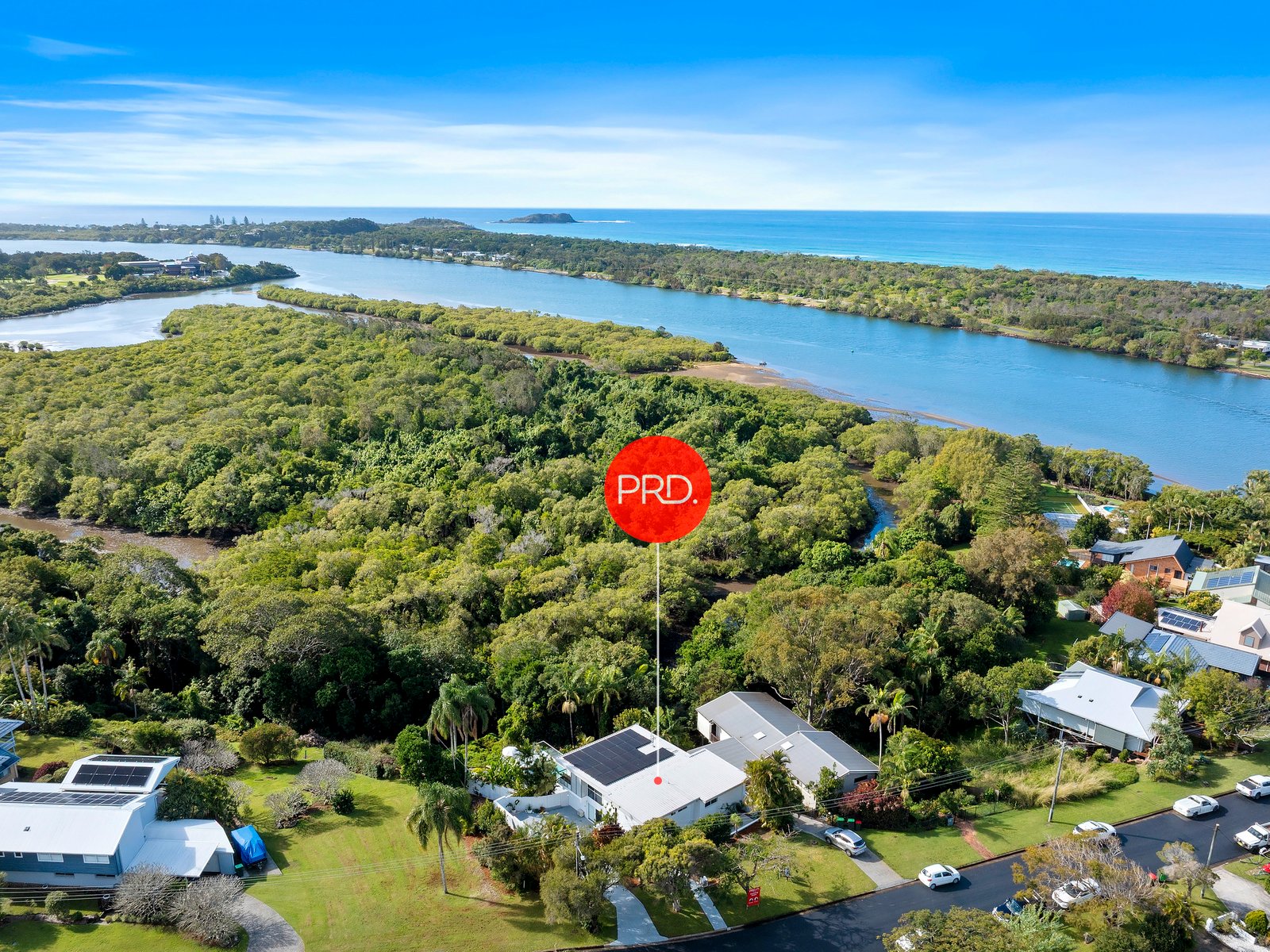 19 Hibiscus Parade BANORA POINT 33