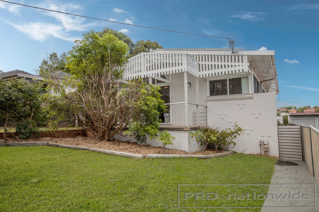 19 Hiland Crescent EAST MAITLAND 1