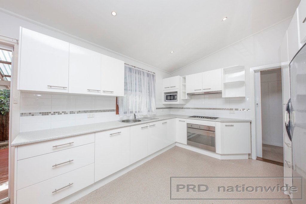 19 Hiland Crescent EAST MAITLAND 2