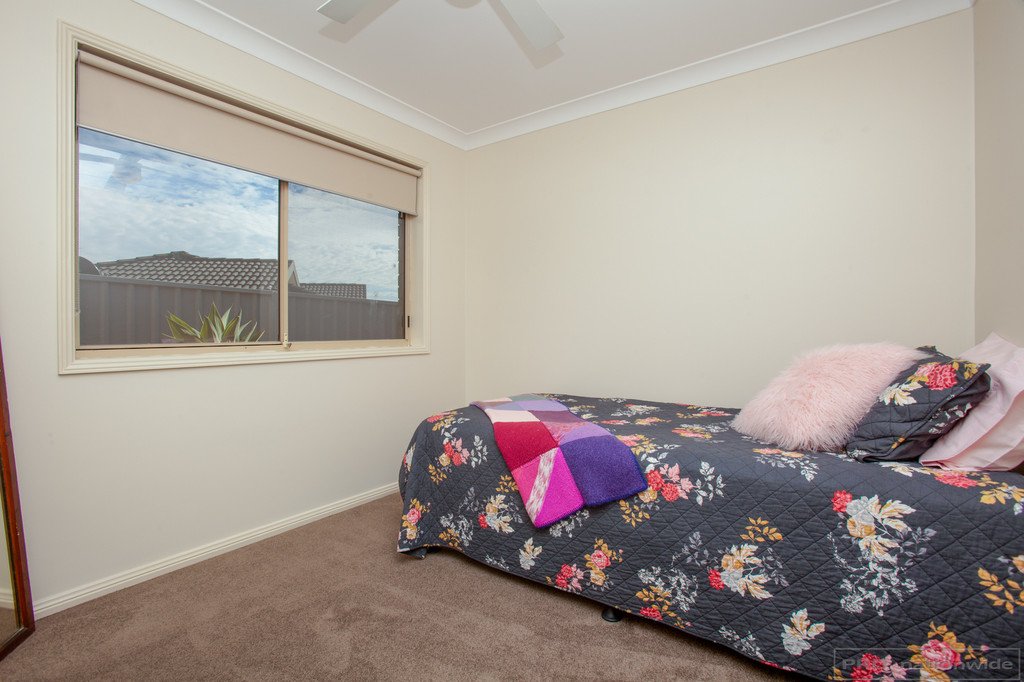 19 Holliday Close RUTHERFORD 25