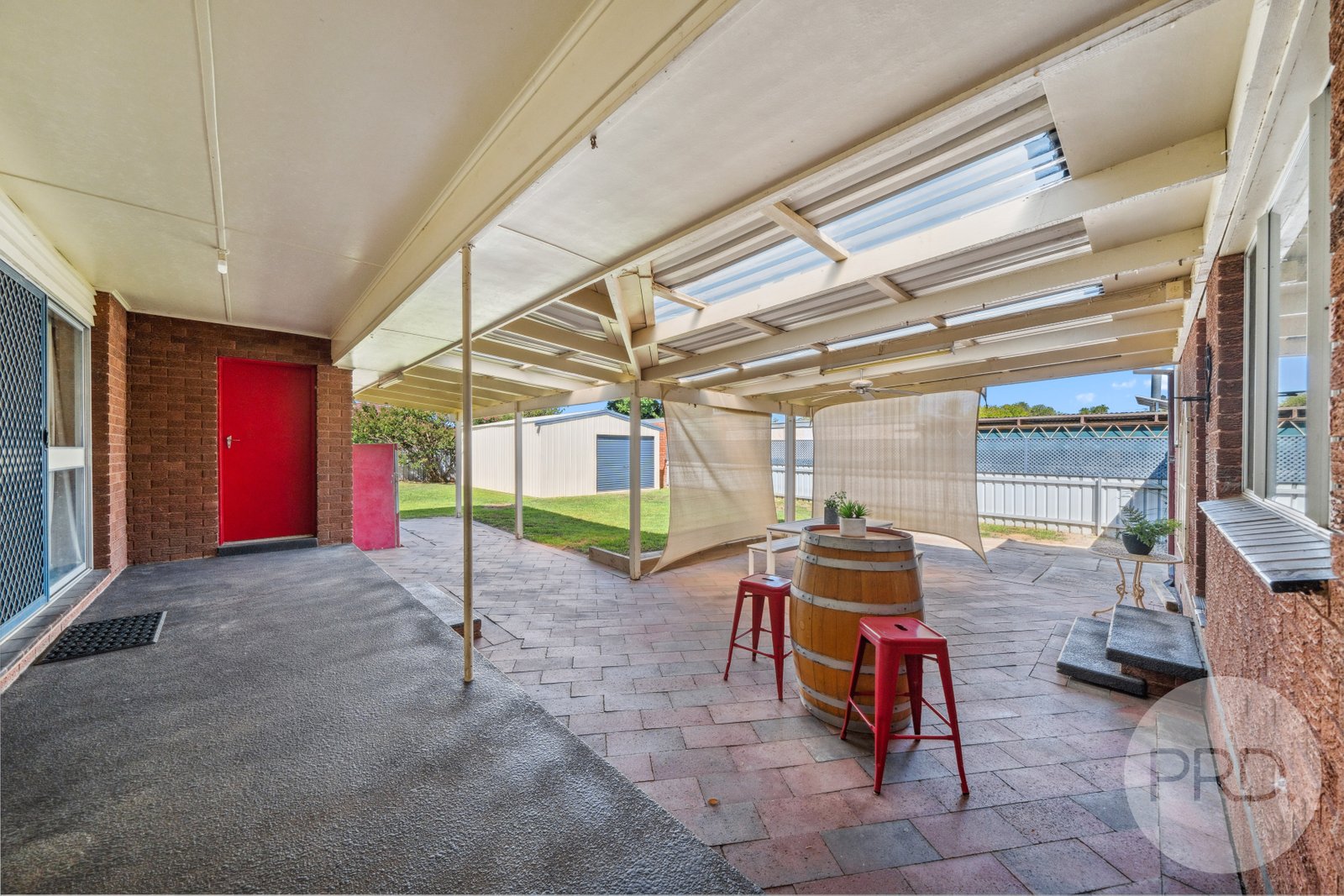 19 Holloway Street TOLLAND 16