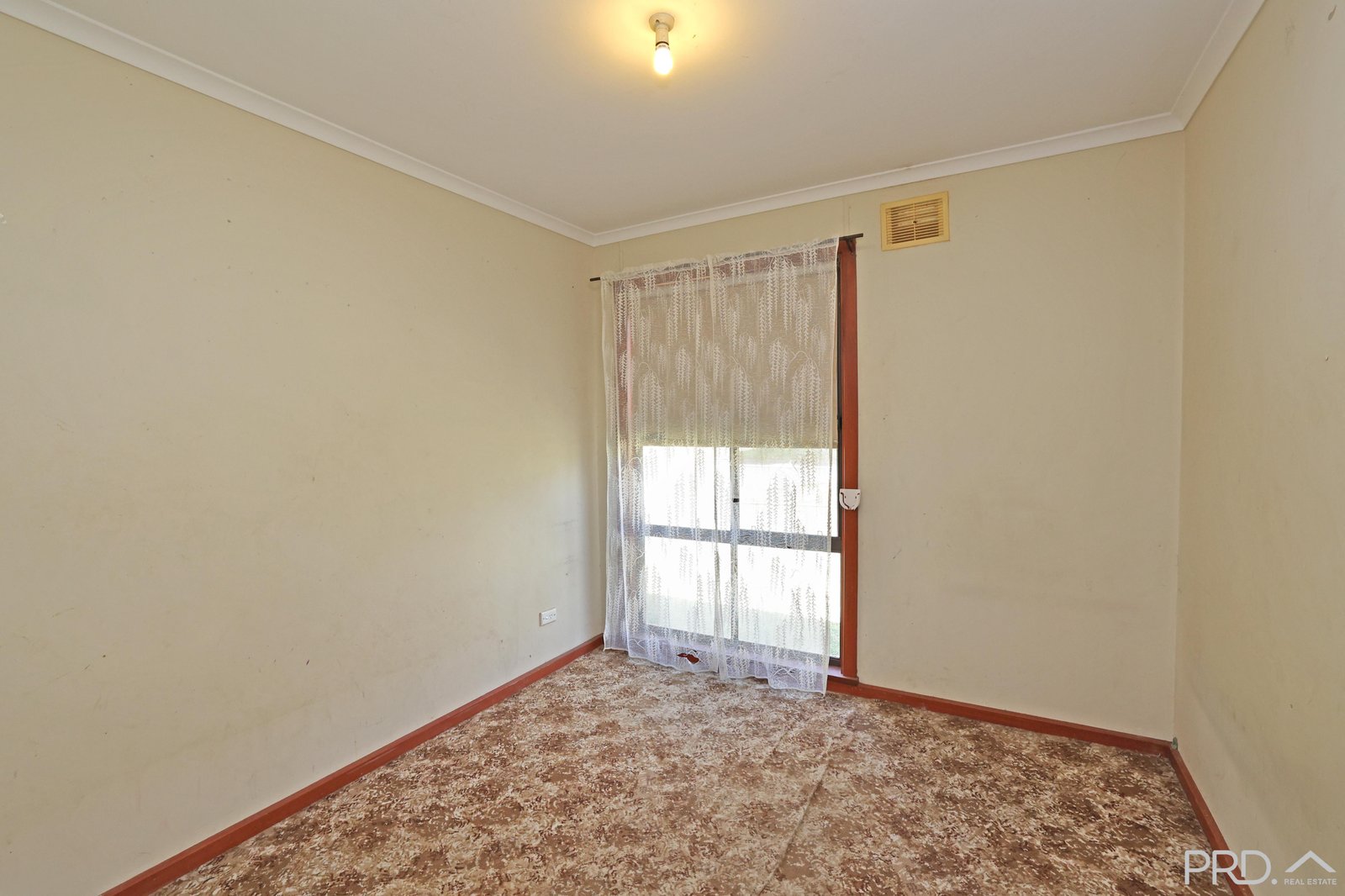 19 Hume Street DARETON 3