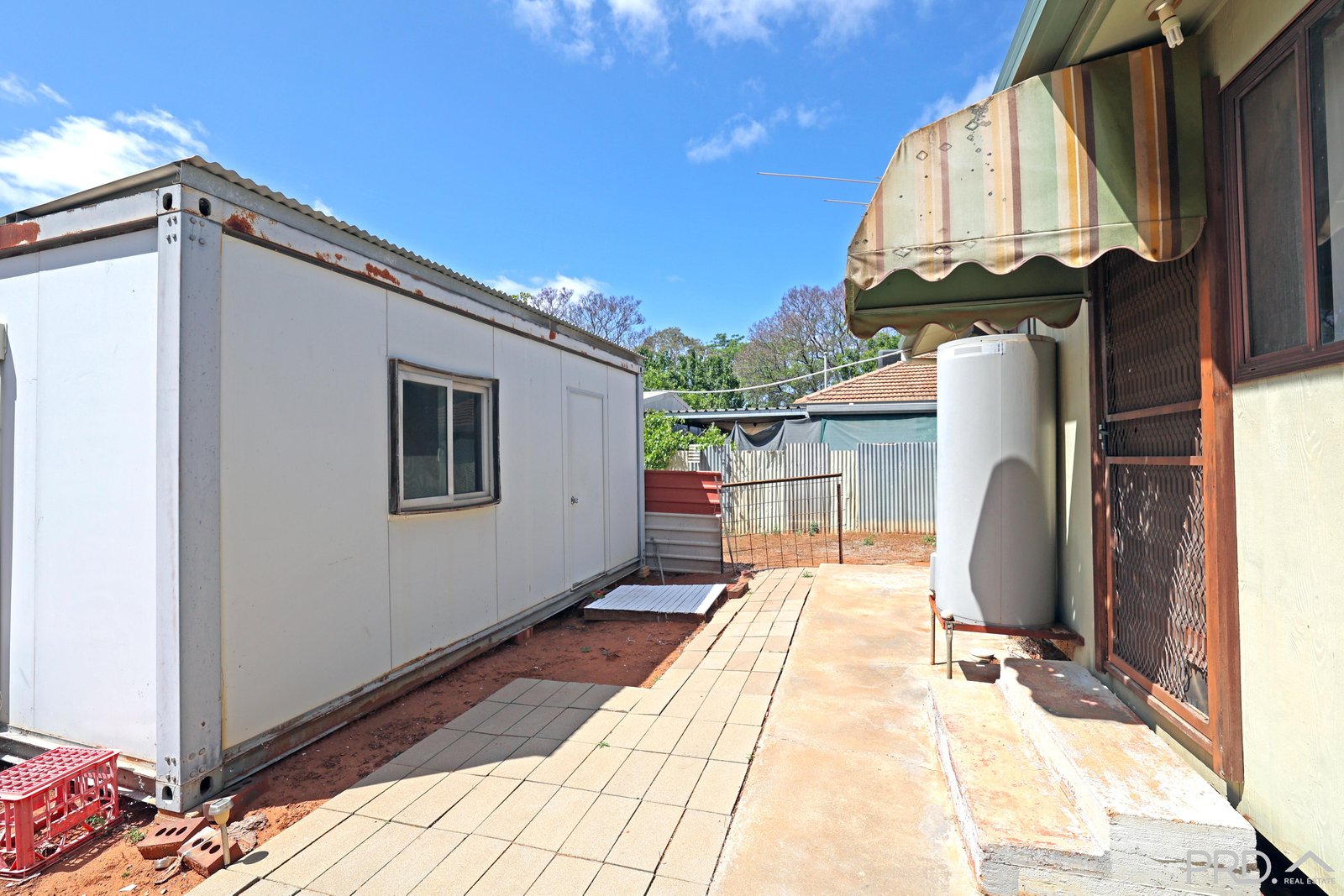 19 Hume Street DARETON 6