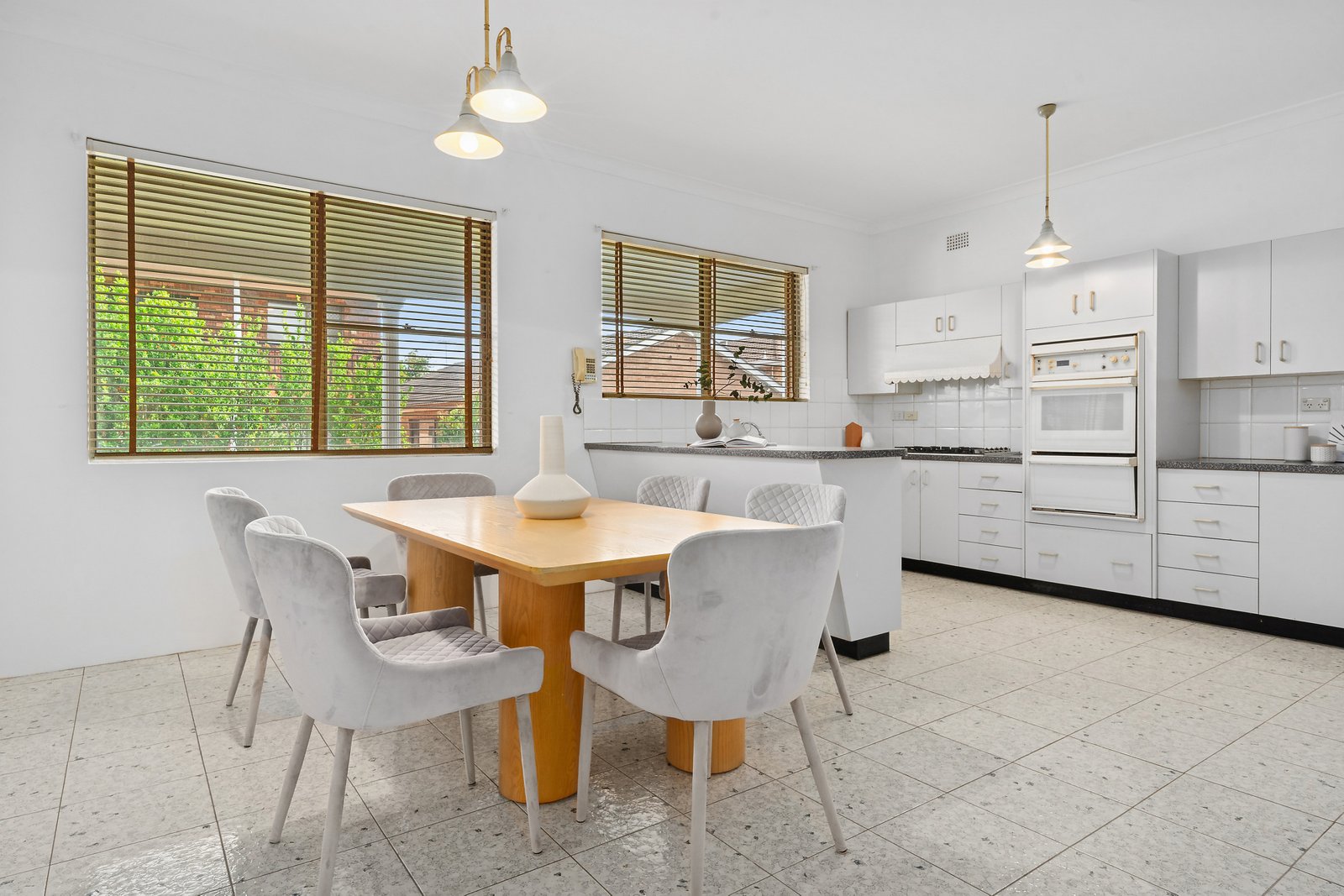 19 Humphrey Street ROSEBERY 3