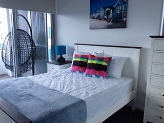 19 Imperial Parade LABRADOR 3