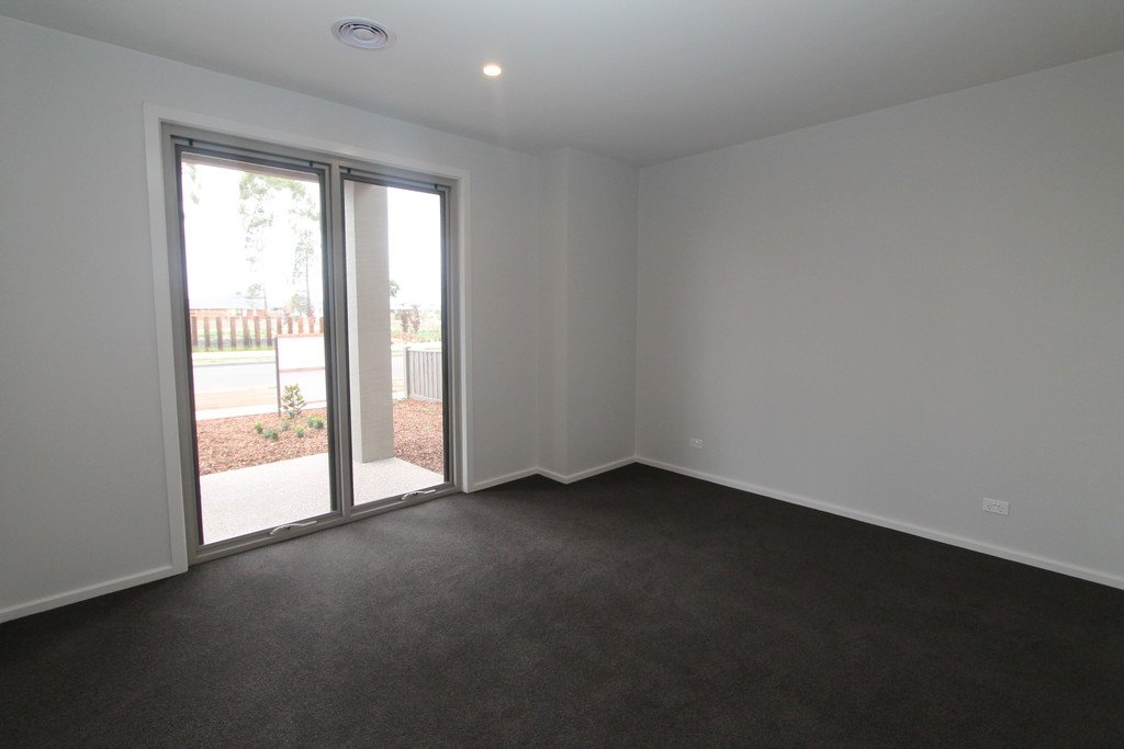 19 Insignia Boulevard ALFREDTON 3