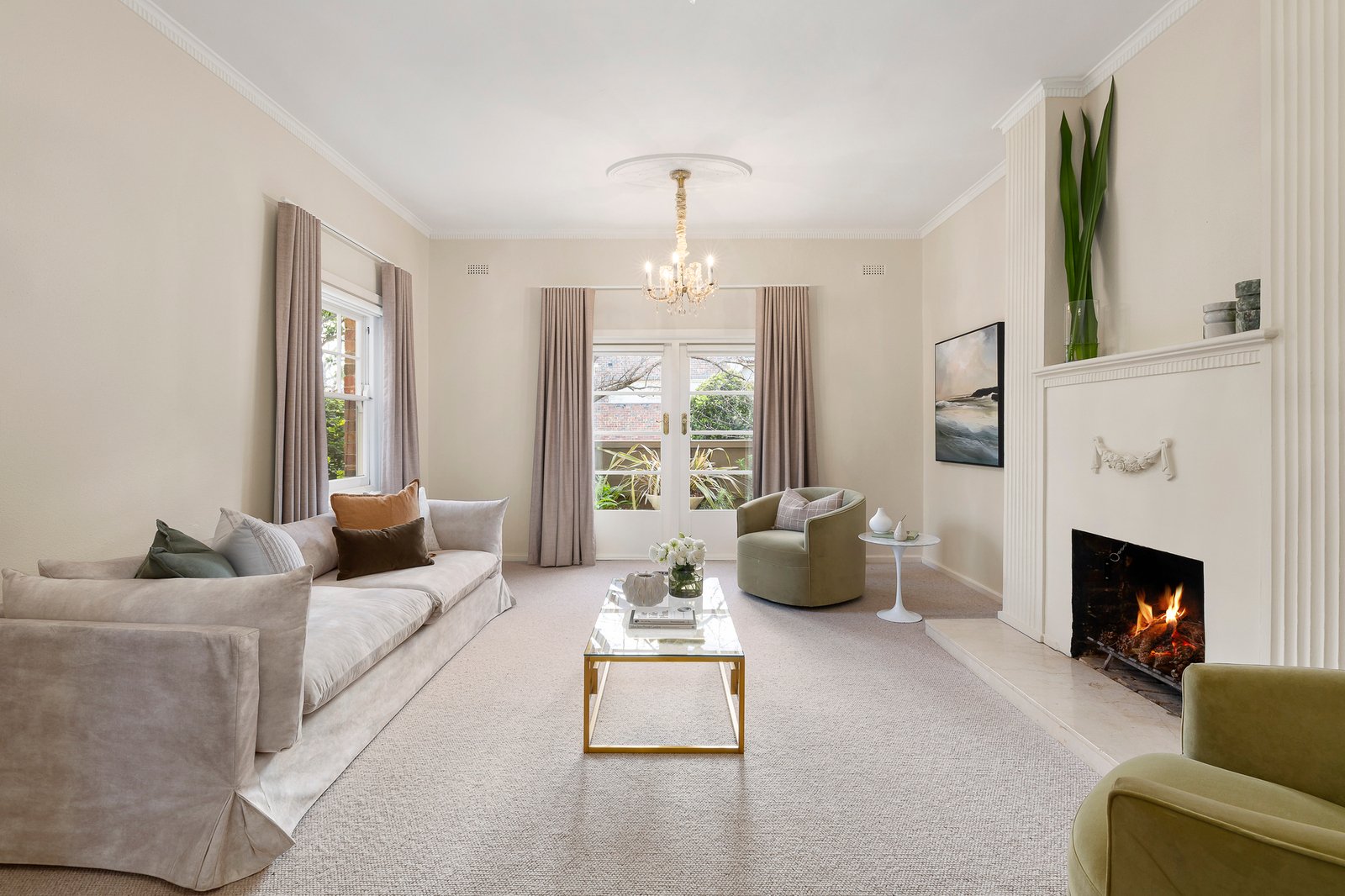 19 Inverness Way, Balwyn North, 3104