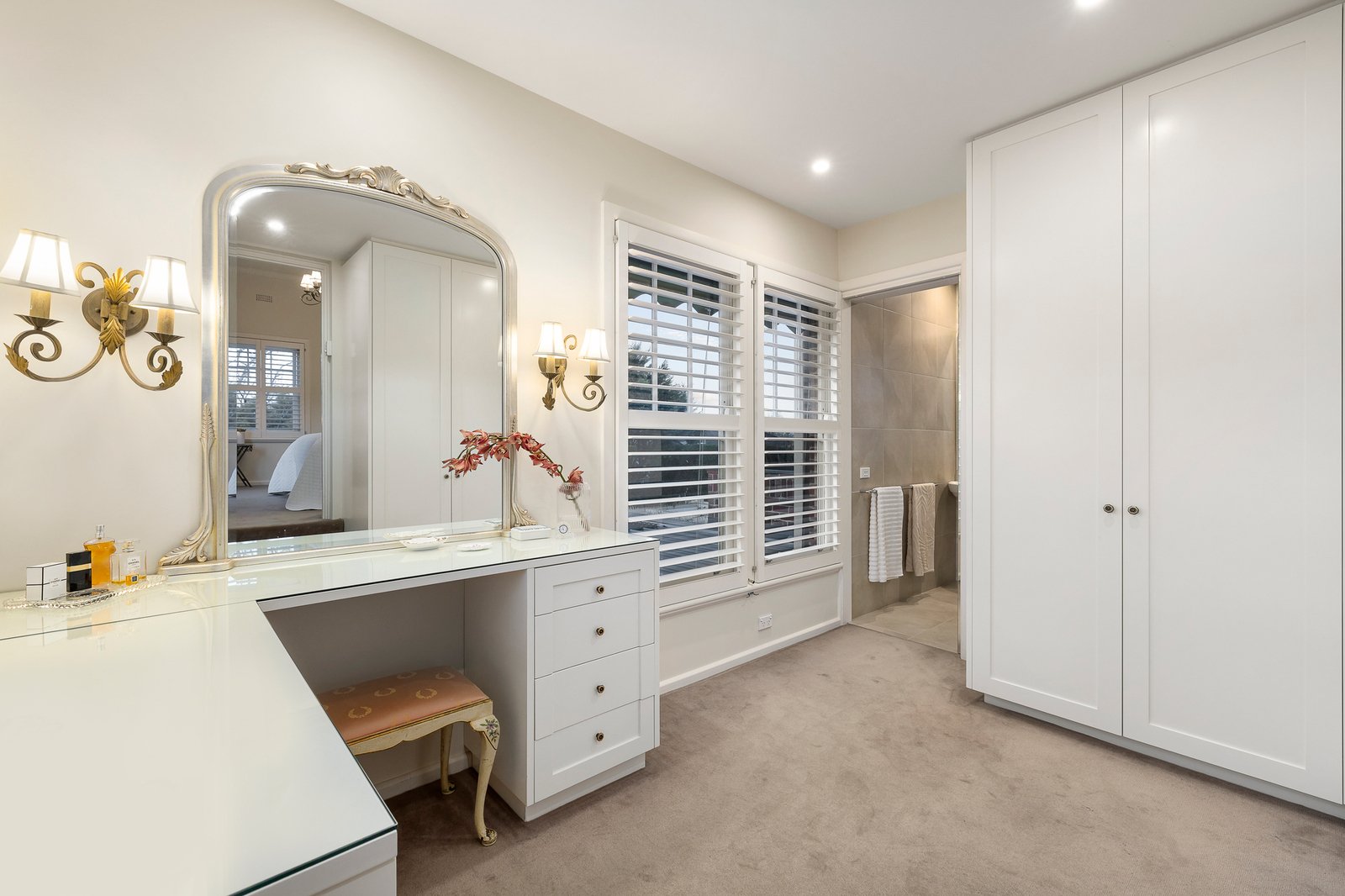 19 Inverness Way, Balwyn North, 3104