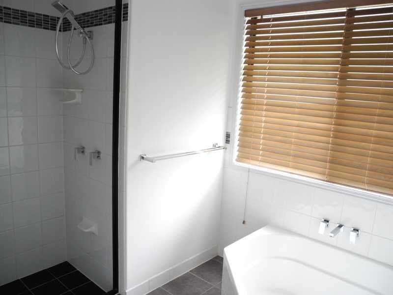 19 Jarrah Drive BOYNE ISLAND 8