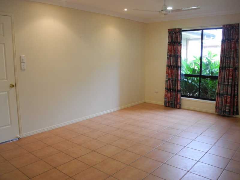 19 Jarrah Drive BOYNE ISLAND 15