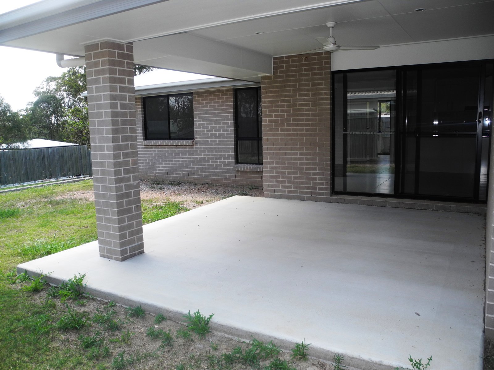 19 JEANA Close BOYNE ISLAND 4