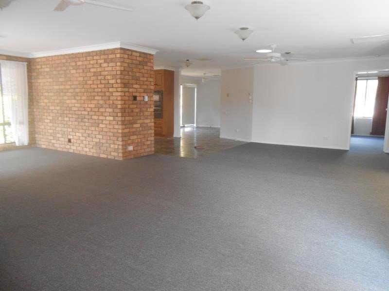 19 Jodie Court TAMWORTH 4