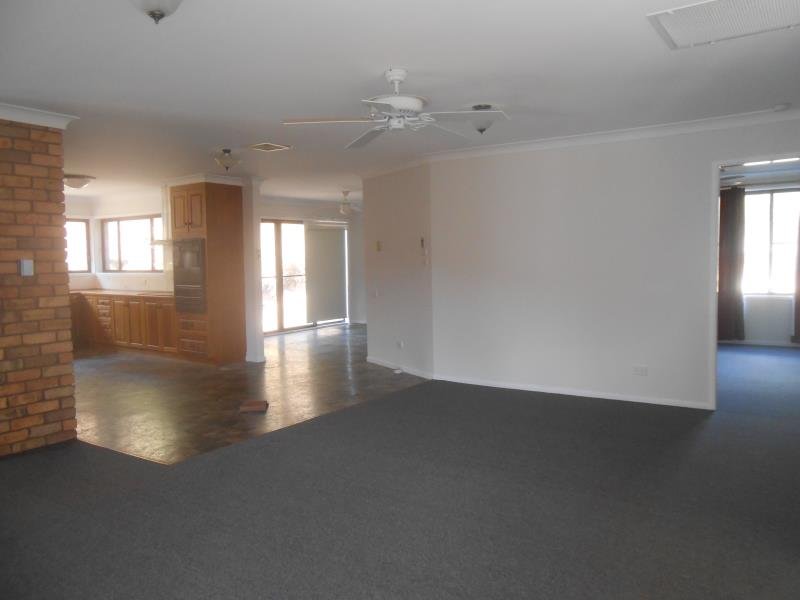 19 Jodie Court TAMWORTH 5