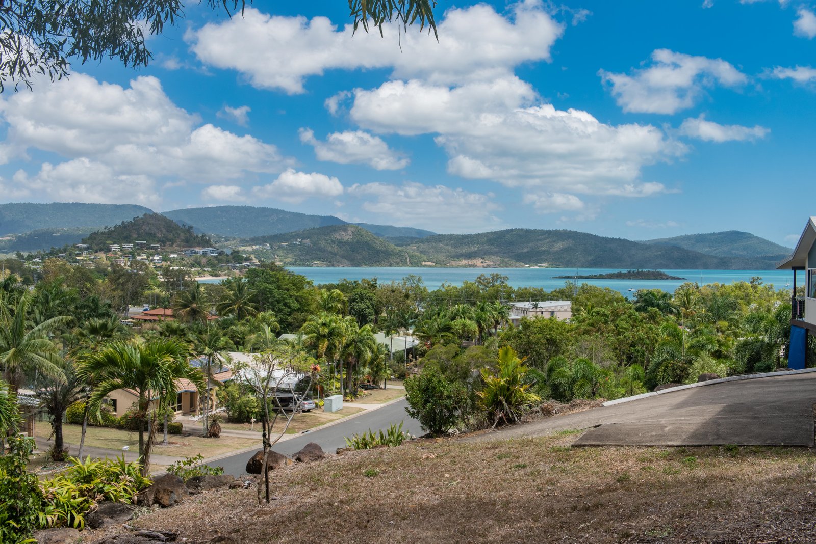 19 Jones Road CANNONVALE 1