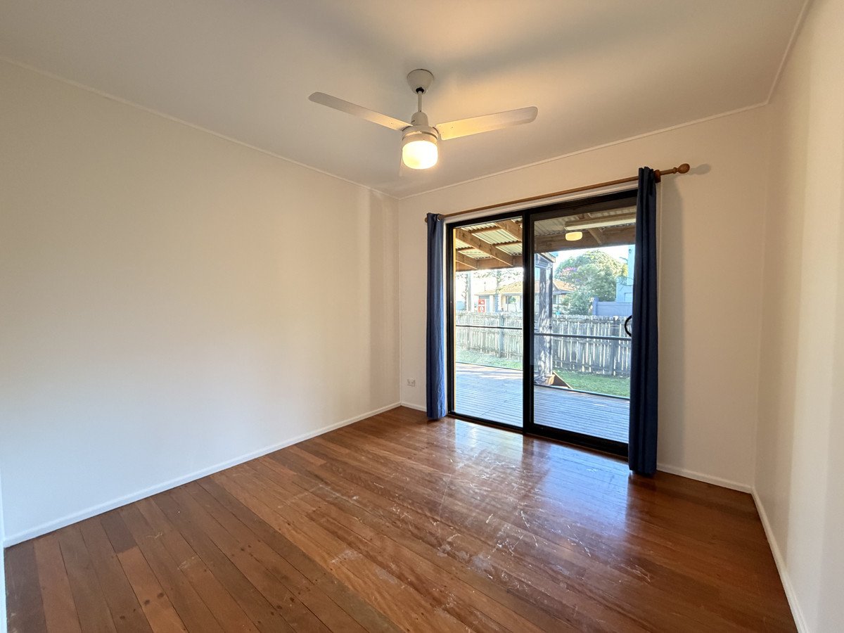19 Joy Avenue Burleigh Heads 7