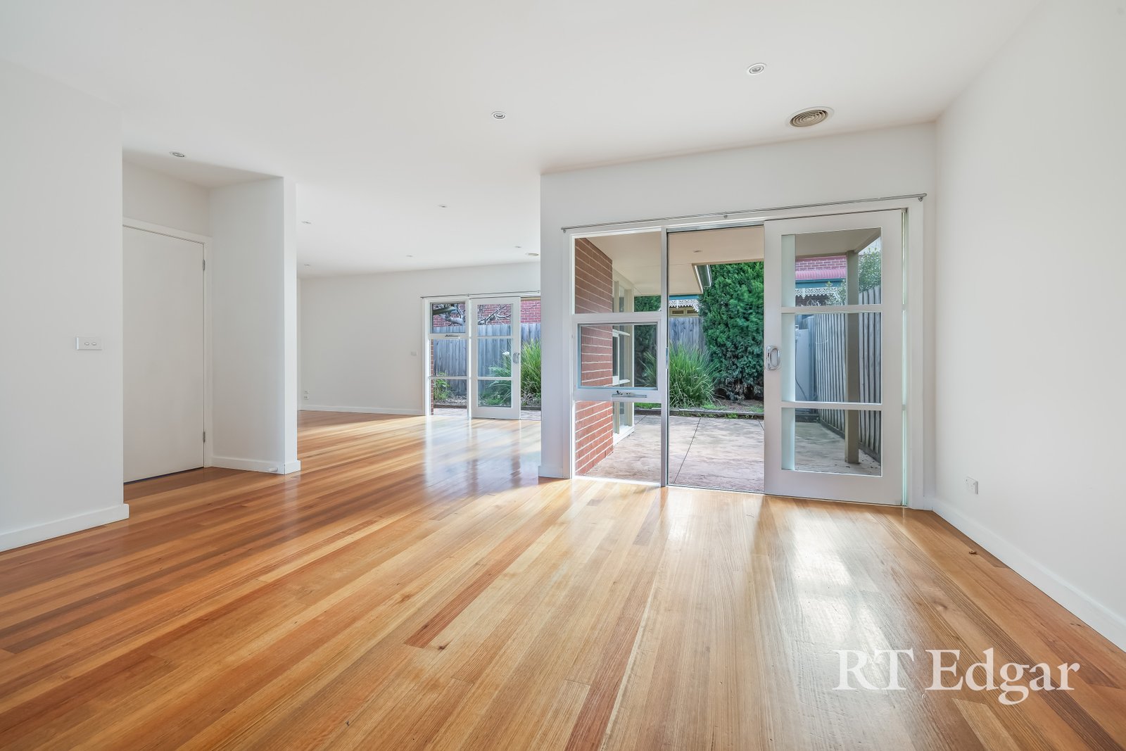 Real Estate and Property in 19 Kalimna Street, Preston, VIC