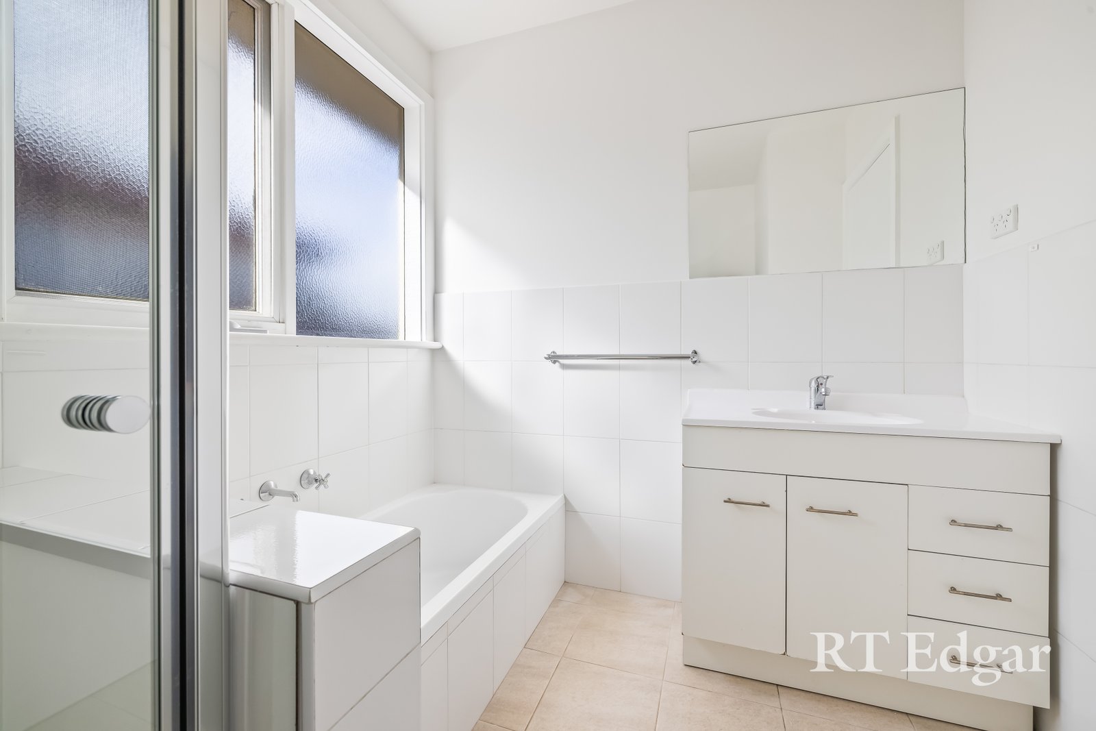 Real Estate and Property in 19 Kalimna Street, Preston, VIC