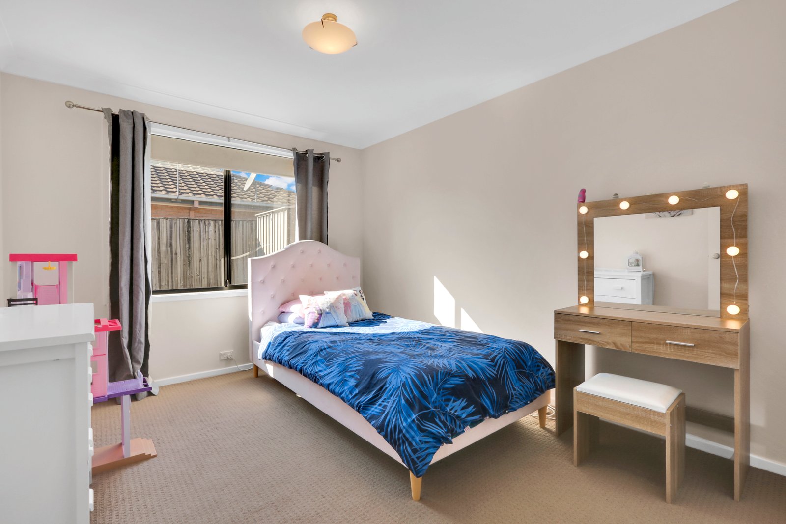 19 Karara Avenue HORSLEY 6