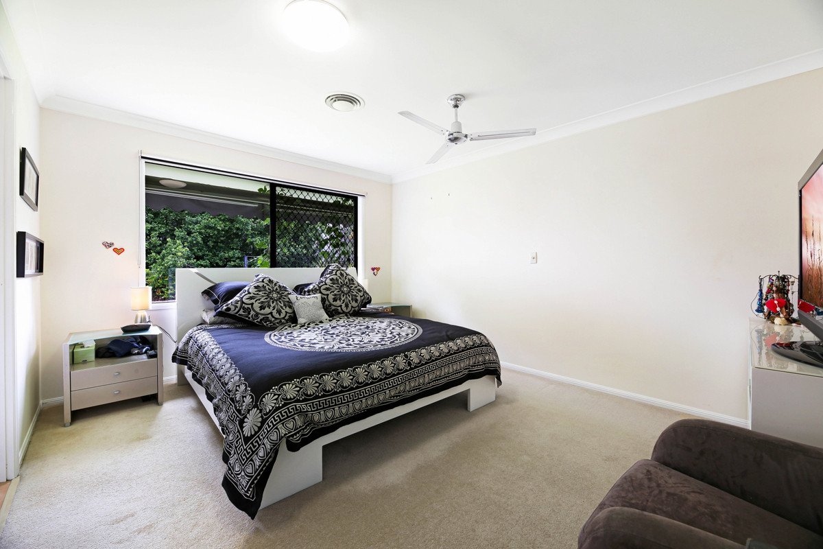 19 Kauri Pine Street Reedy Creek 11