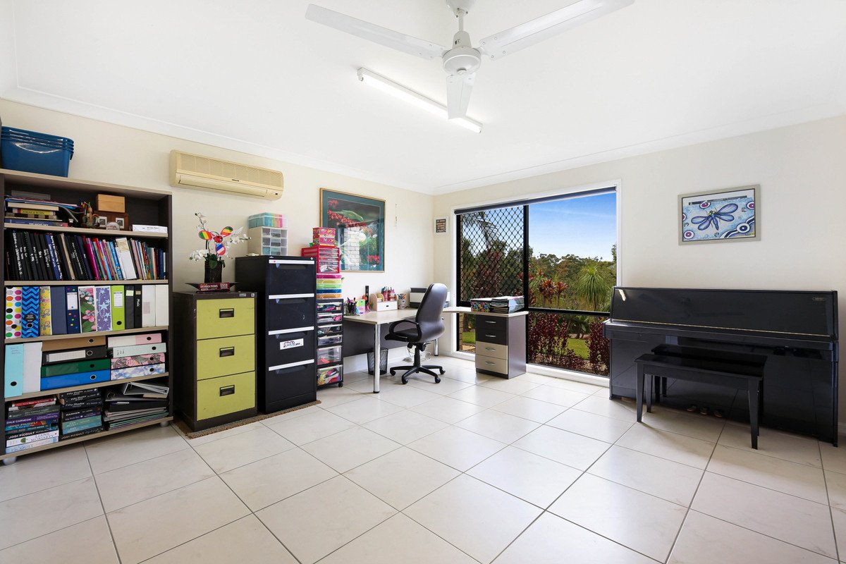 19 Kauri Pine Street Reedy Creek 13