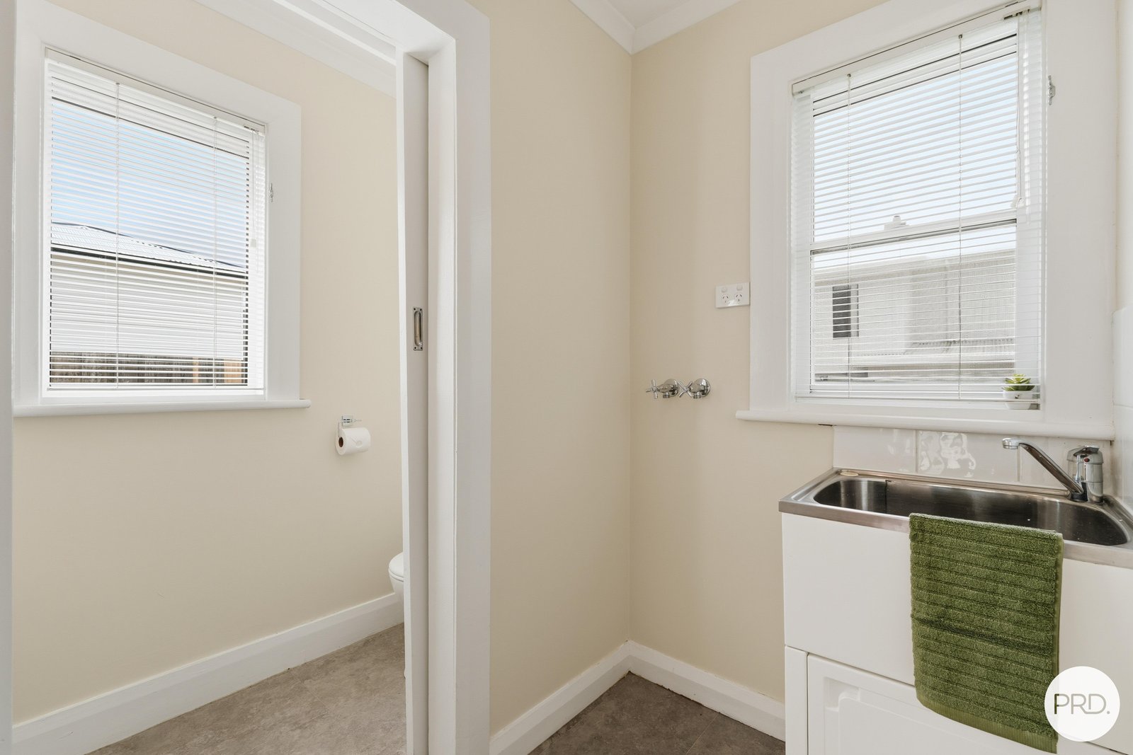 1/9 Kenbrae Avenue GLENORCHY 32