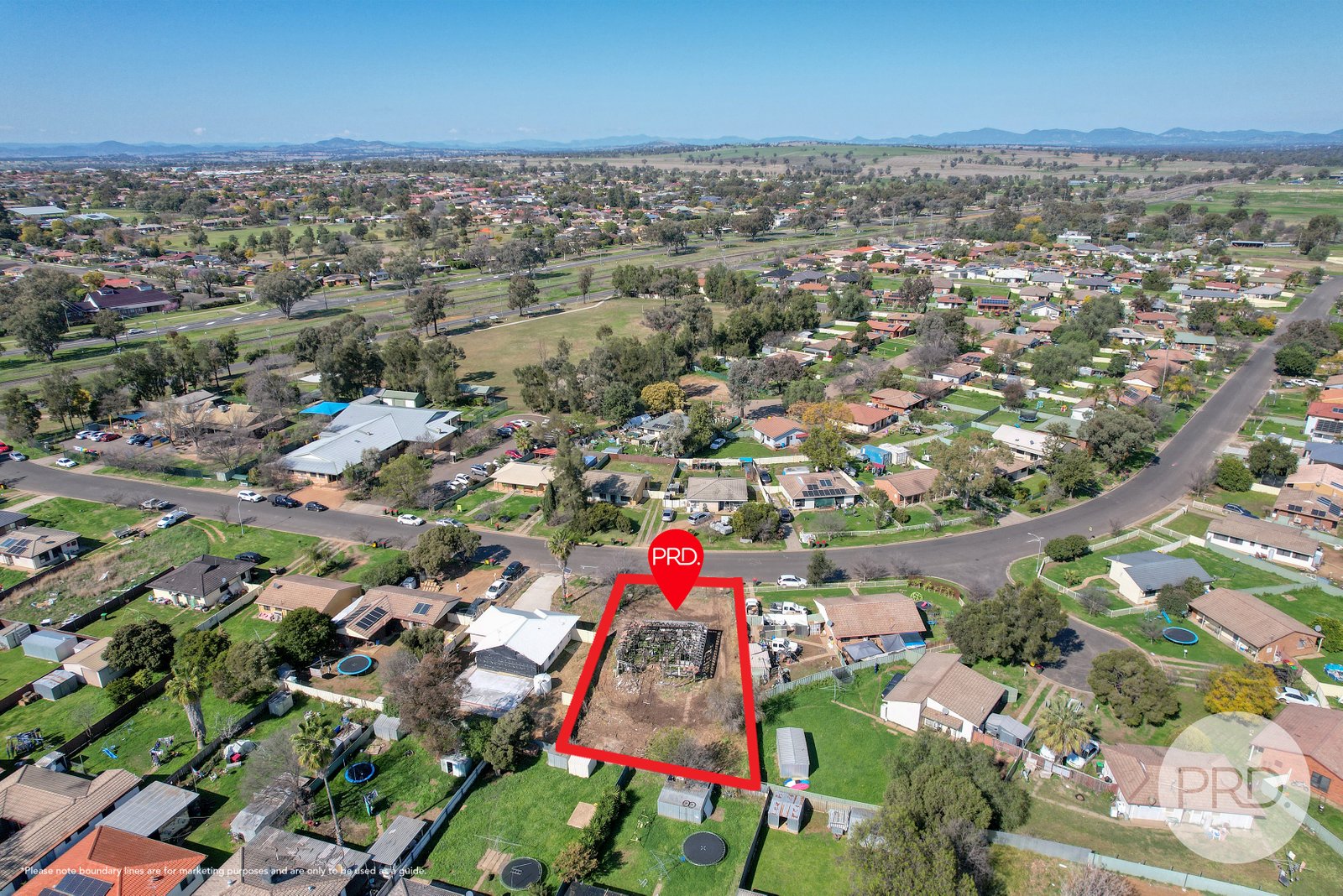 19 Kenny Drive TAMWORTH 4