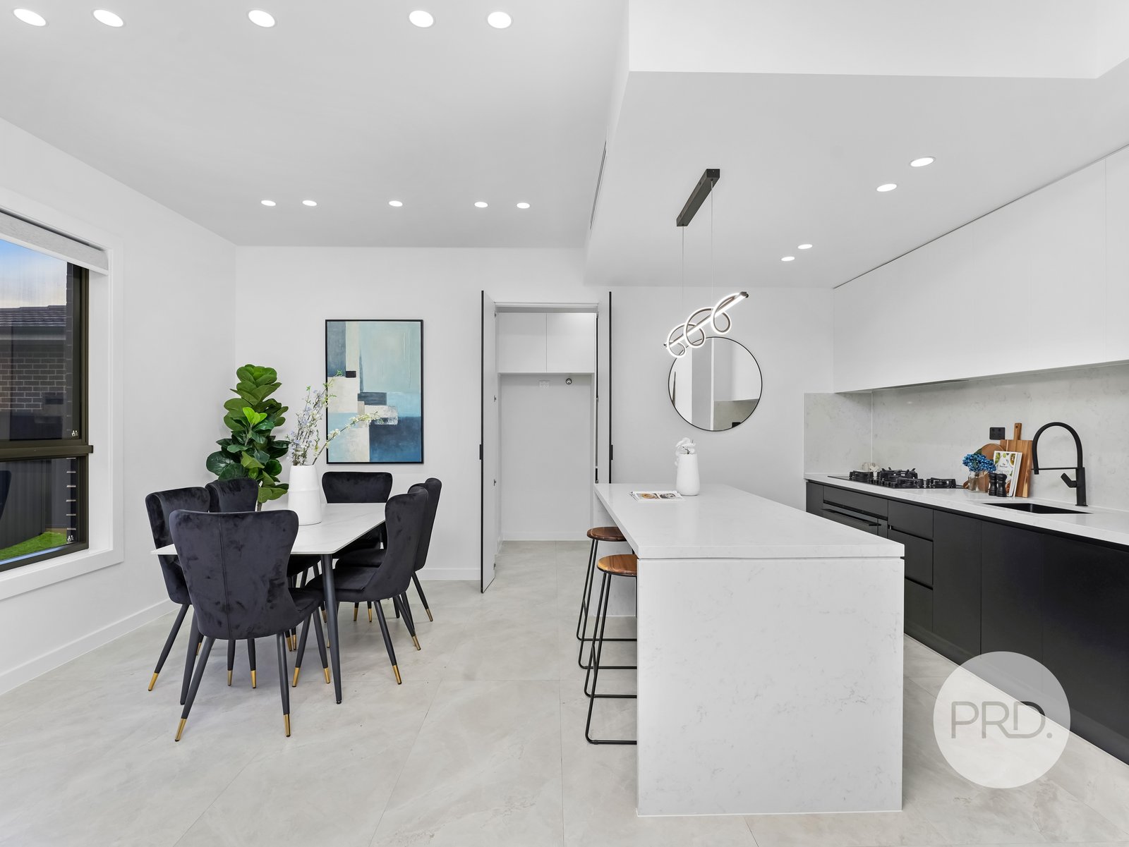19 Kensell Street AUSTRAL 12