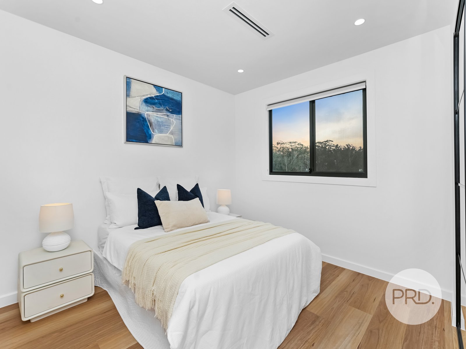 19 Kensell Street AUSTRAL 32