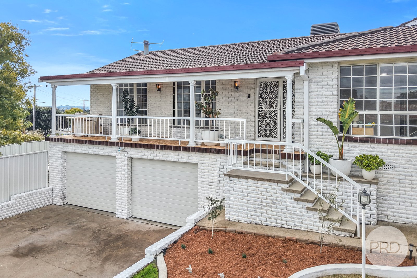 19 Kinarra Street TAMWORTH 11