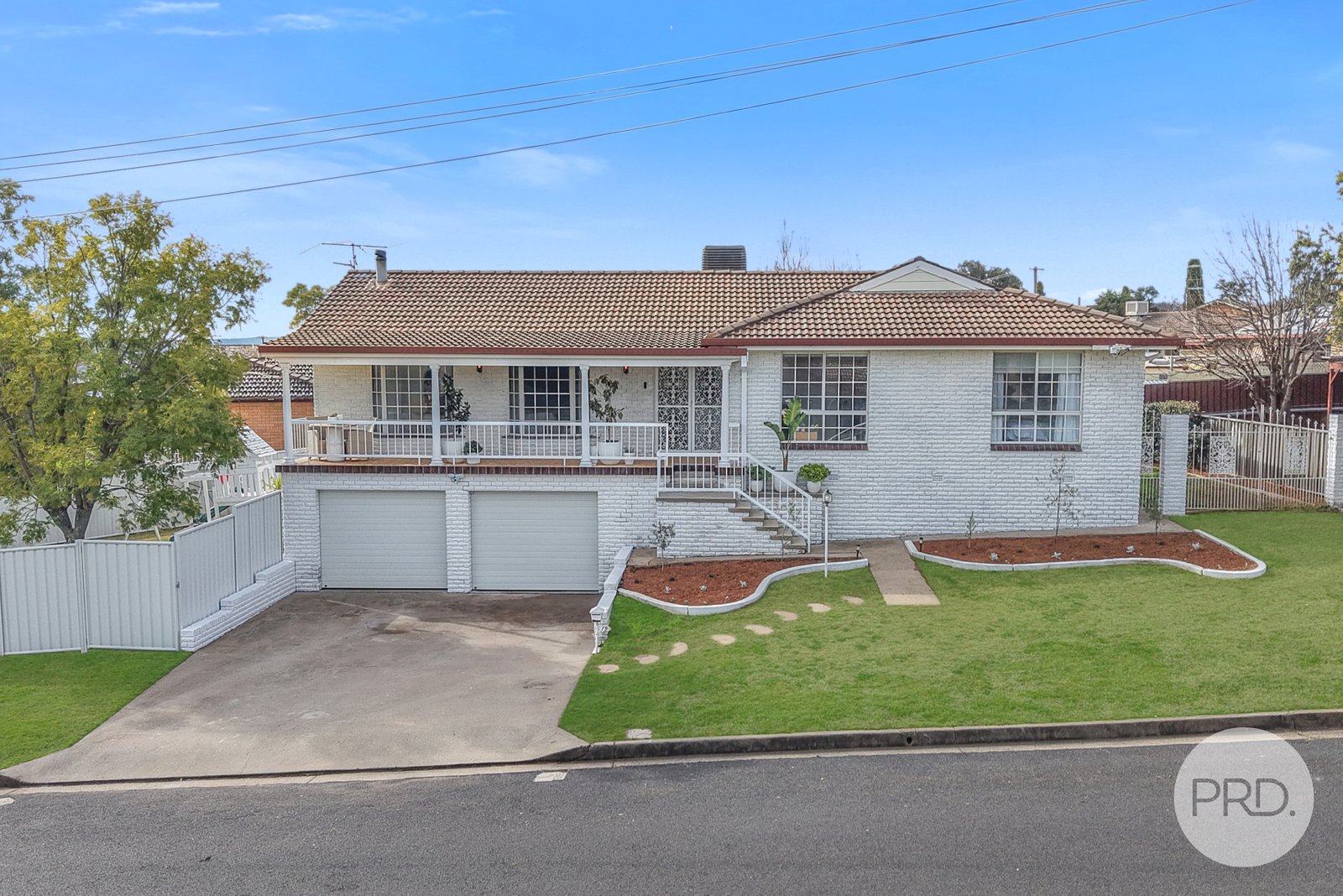 19 Kinarra Street TAMWORTH 1