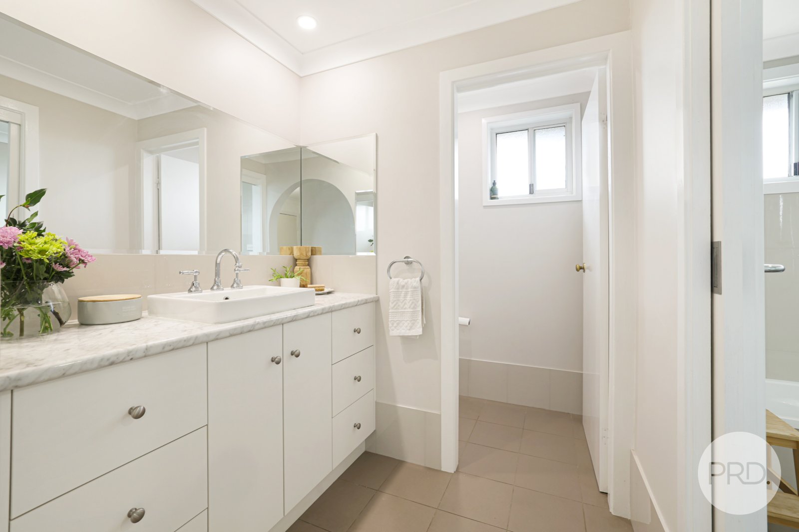 19 Kinarra Street TAMWORTH 17