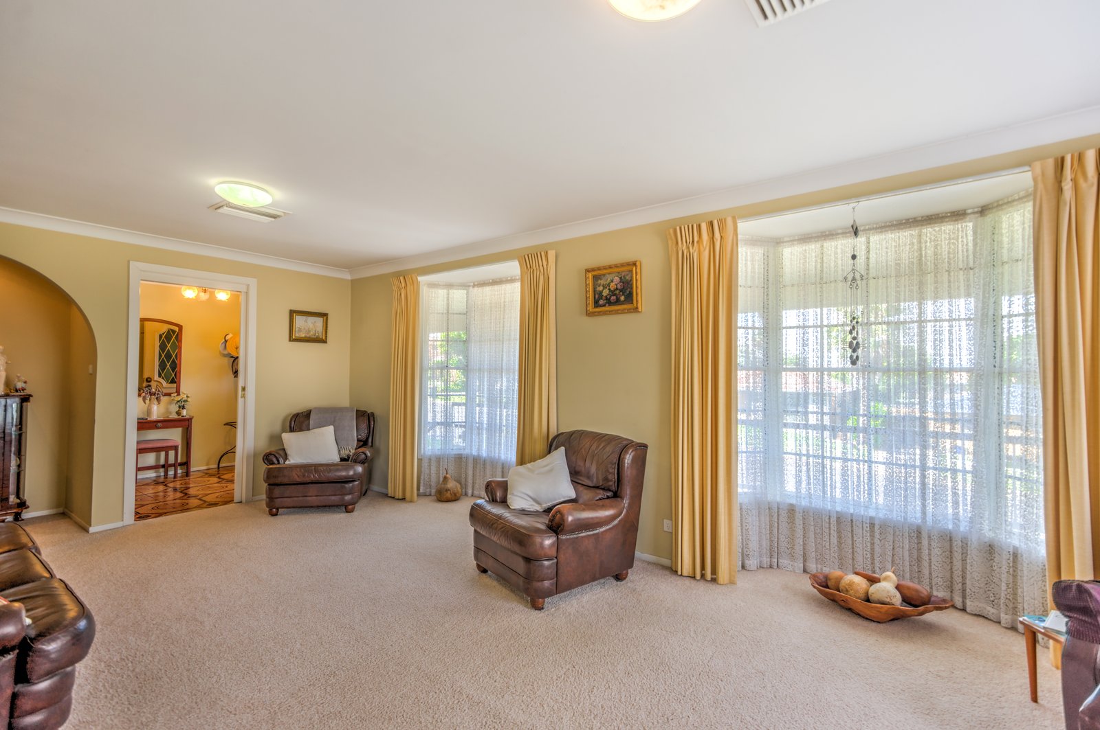 19 Kinarra Street TAMWORTH 3