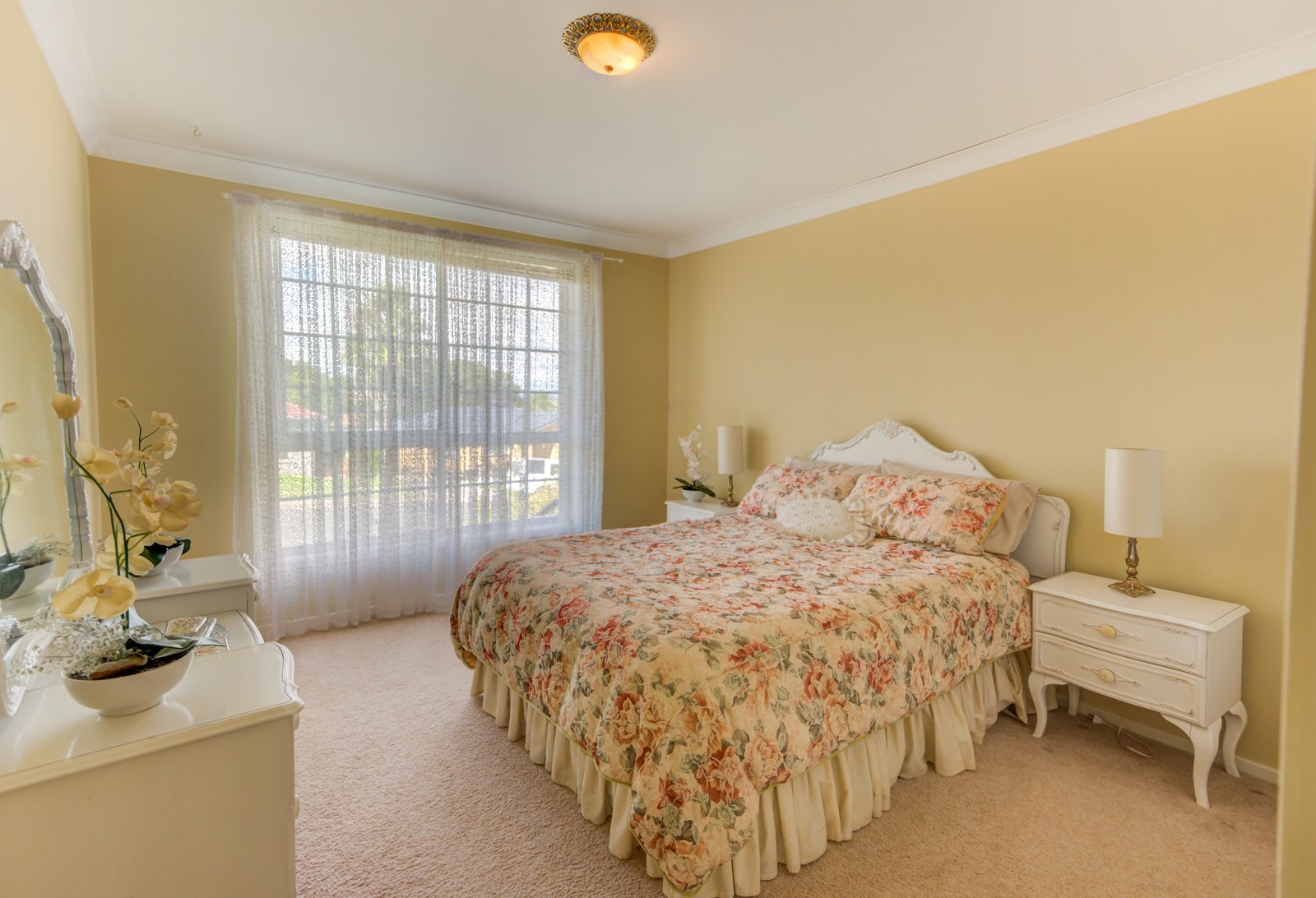 19 Kinarra Street TAMWORTH 9