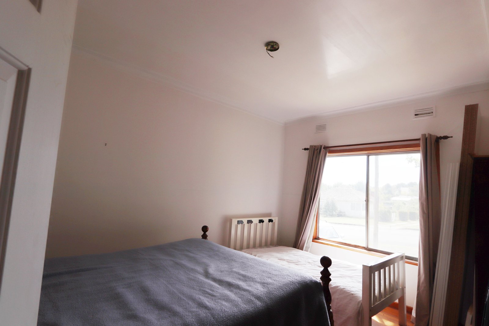 19 King Street TUMBARUMBA 9