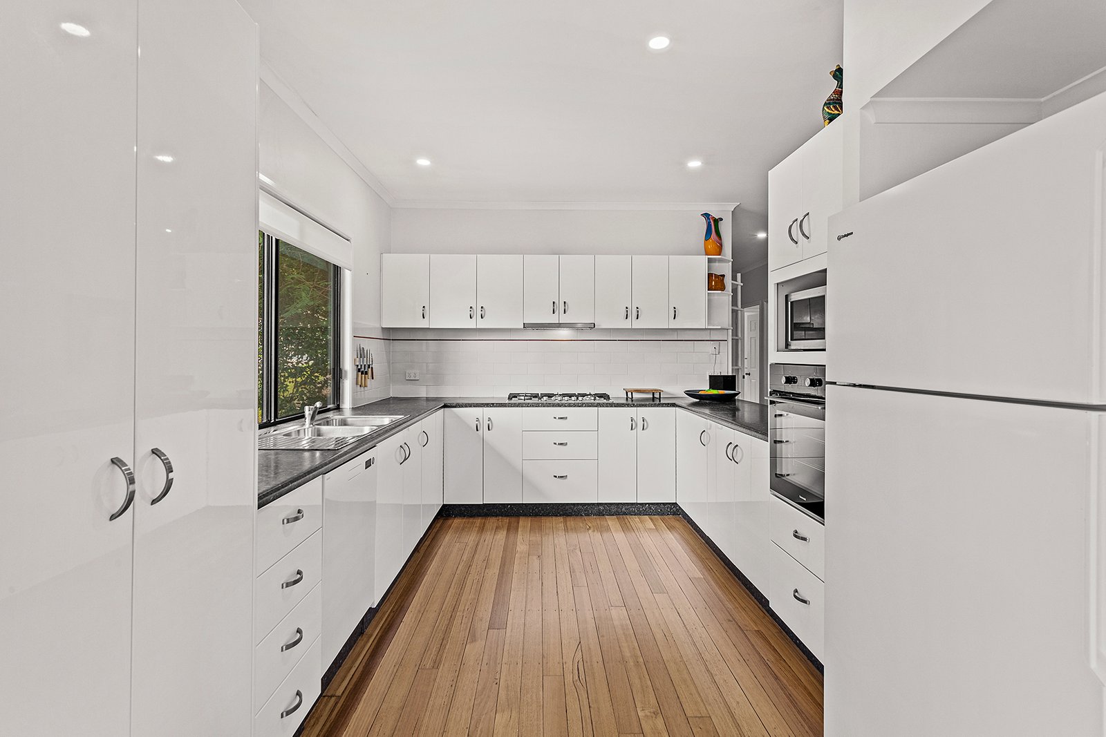 19 Kingfisher Terrace JUBILEE POCKET 9