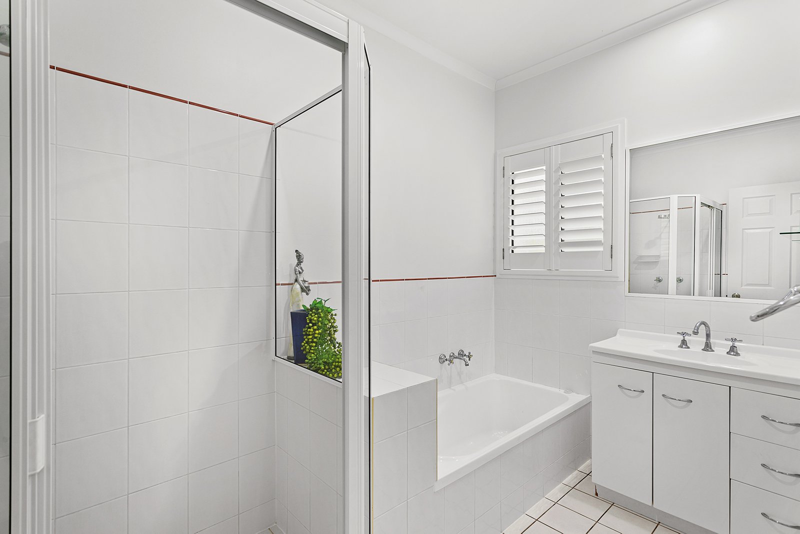 19 Kingfisher Terrace JUBILEE POCKET 14