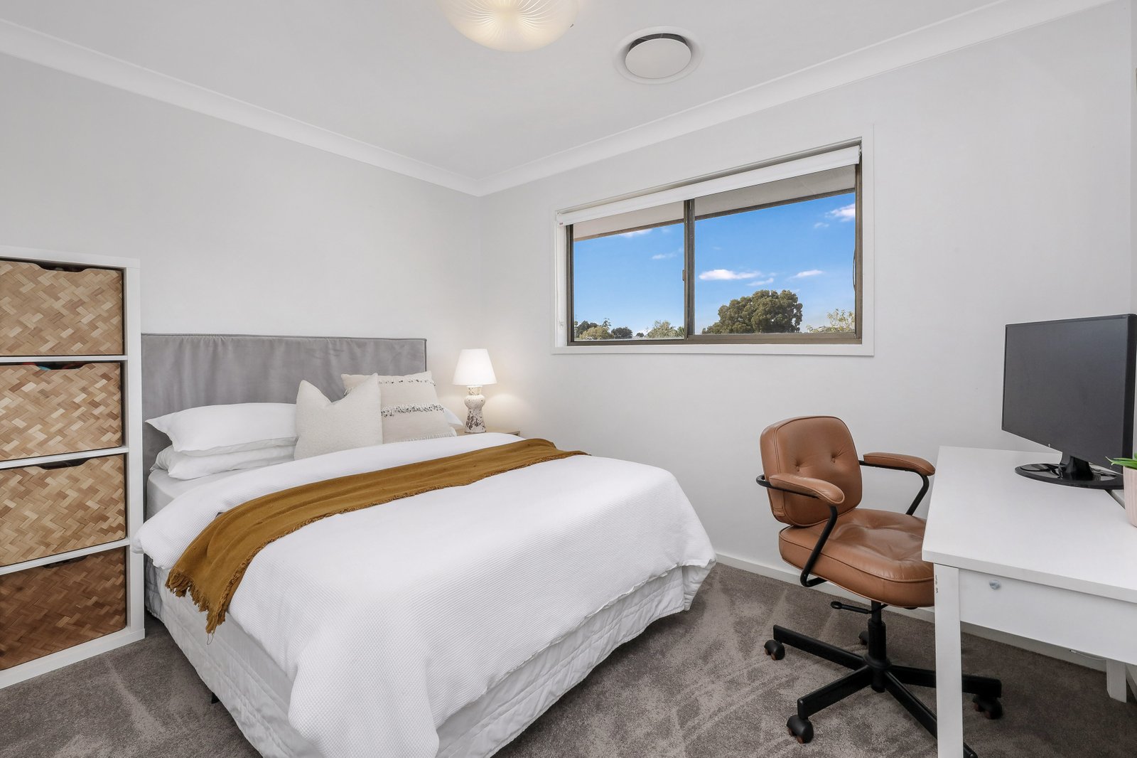 19 Kinsel Avenue KINGSGROVE 8