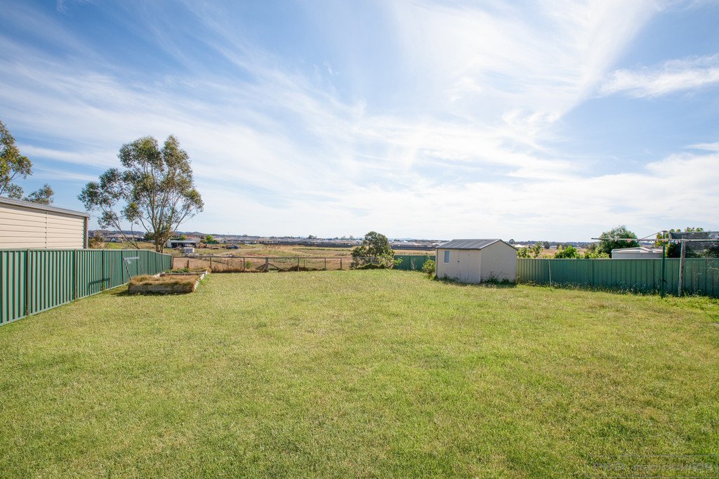 19 Klara Court RUTHERFORD 18