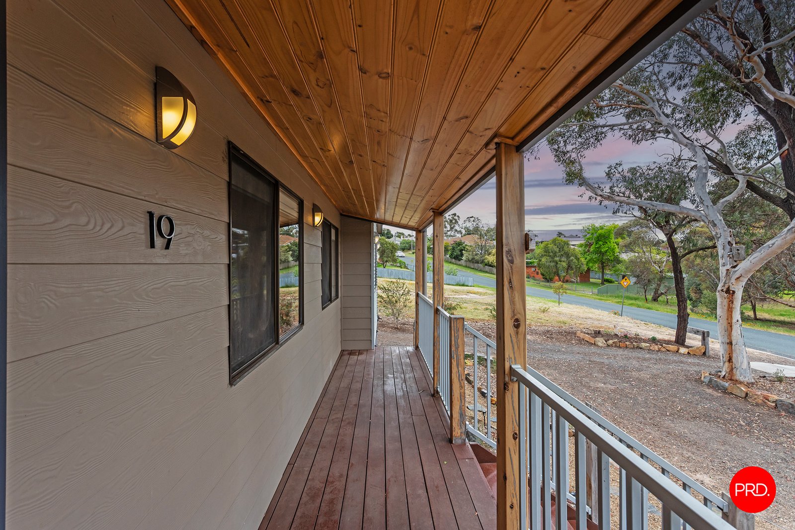 19 Knape Street LONG GULLY 3