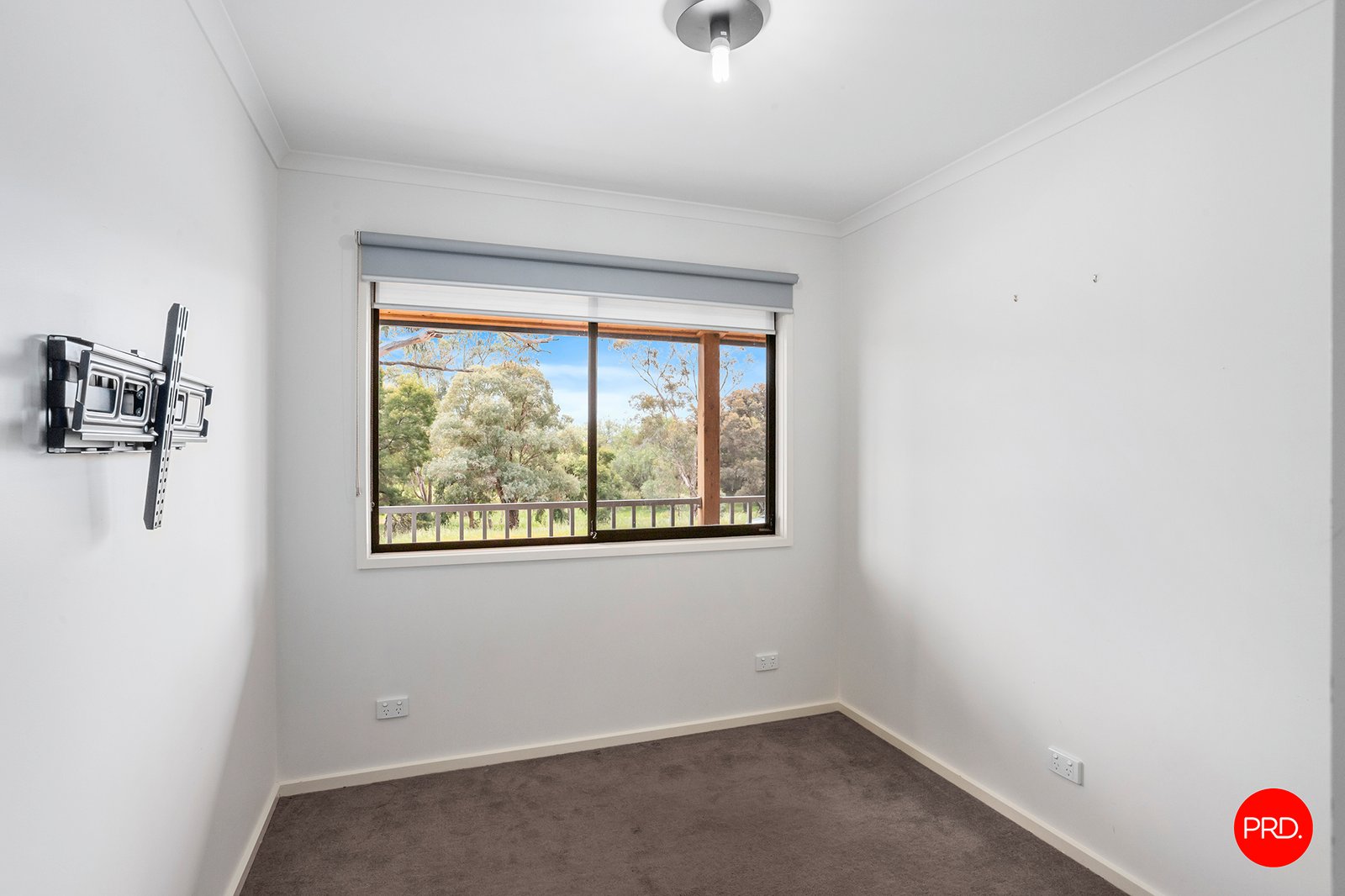 19 Knape Street LONG GULLY 12